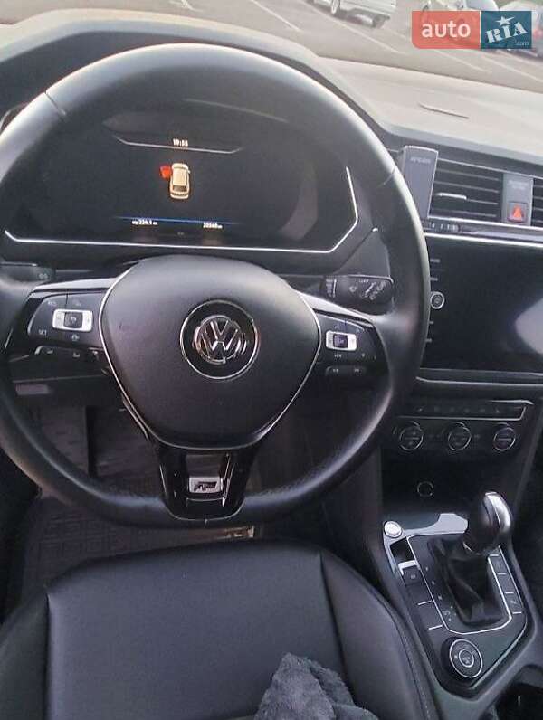 Внедорожник / Кроссовер Volkswagen Tiguan 2018 в Львове фото 14 Внедорожник / Кроссовер Volkswagen Tiguan 2018 в Львове