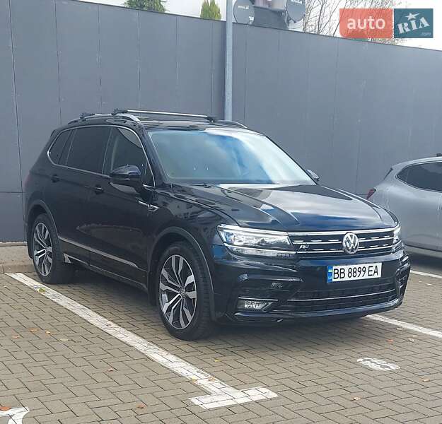 Внедорожник / Кроссовер Volkswagen Tiguan 2018 в Львове фото 8 Внедорожник / Кроссовер Volkswagen Tiguan 2018 в Львове