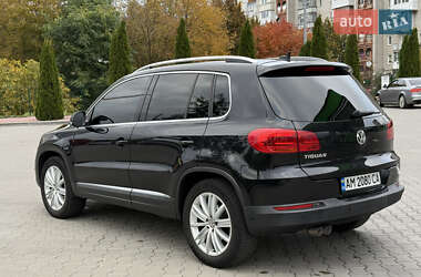 Внедорожник / Кроссовер Volkswagen Tiguan 2012 в 