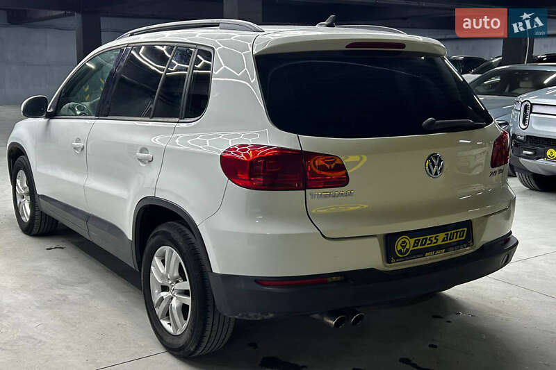 Внедорожник / Кроссовер Volkswagen Tiguan 2017 в Черновцах фото 4 Внедорожник / Кроссовер Volkswagen Tiguan 2017 в Черновцах