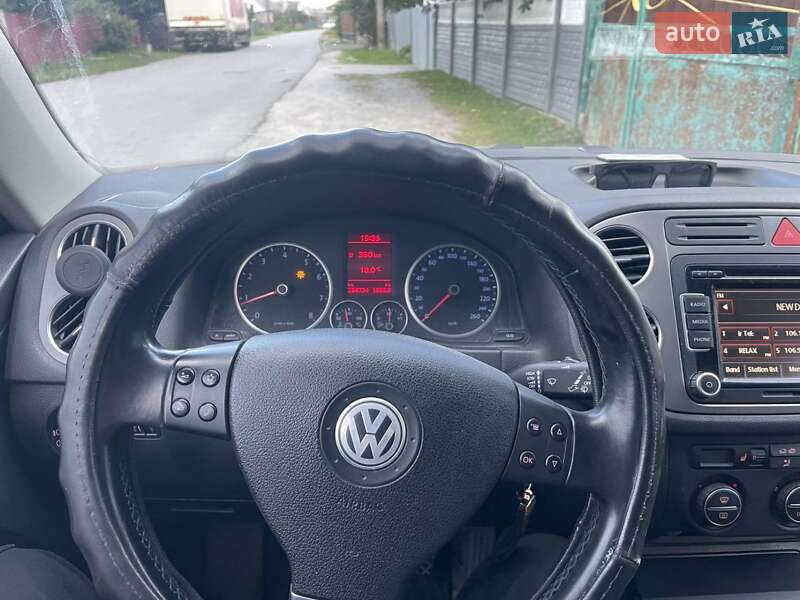 Внедорожник / Кроссовер Volkswagen Tiguan 2008 в Звягеле фото 11 Внедорожник / Кроссовер Volkswagen Tiguan 2008 в Звягеле