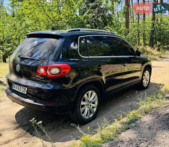 Внедорожник / Кроссовер Volkswagen Tiguan 2009 в Кропивницком