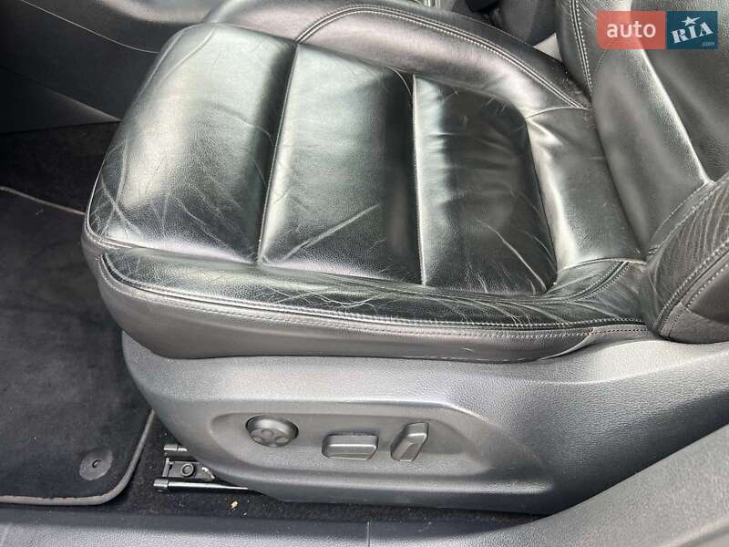 Внедорожник / Кроссовер Volkswagen Tiguan 2011 в Киеве