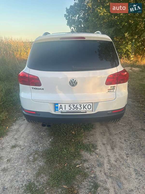 Позашляховик / Кросовер Volkswagen Tiguan 2016 в Ірпені