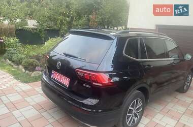 Внедорожник / Кроссовер Volkswagen Tiguan 2019 в 