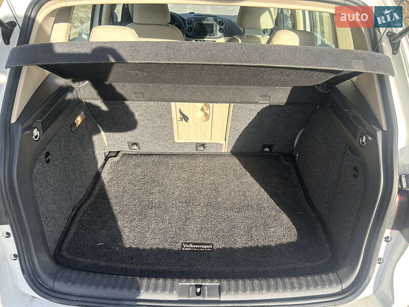 Внедорожник / Кроссовер Volkswagen Tiguan 2016 в Ровно фото 13 Внедорожник / Кроссовер Volkswagen Tiguan 2016 в Ровно