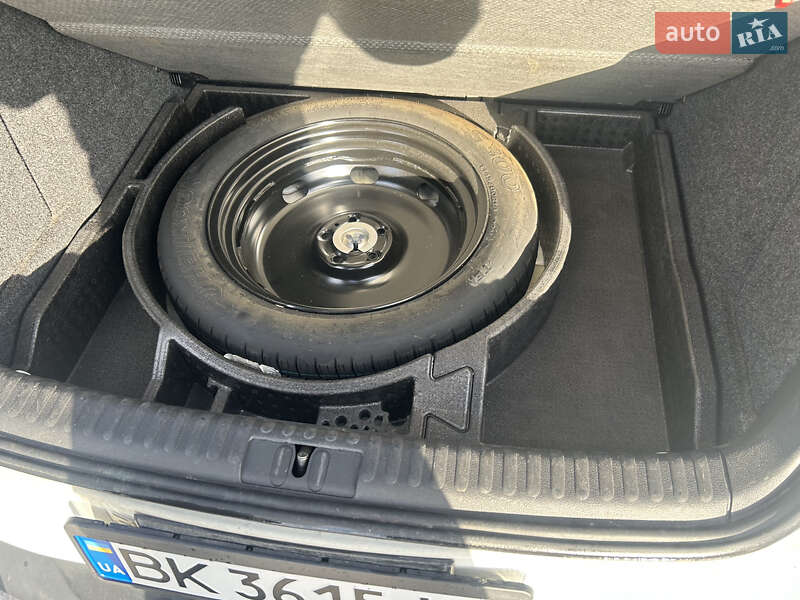 Внедорожник / Кроссовер Volkswagen Tiguan 2016 в Ровно фото 14 Внедорожник / Кроссовер Volkswagen Tiguan 2016 в Ровно