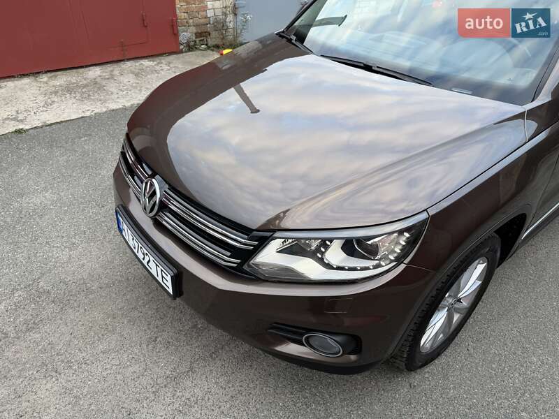 Позашляховик / Кросовер Volkswagen Tiguan 2013 в Києві
