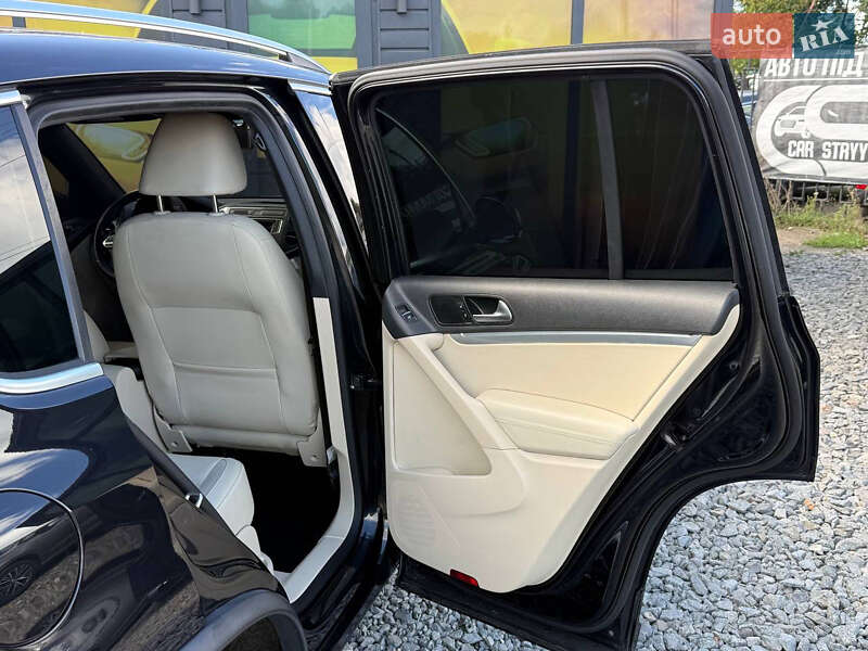 Позашляховик / Кросовер Volkswagen Tiguan 2015 в Стрию