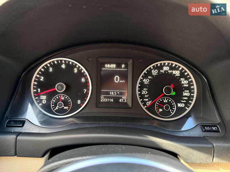 Позашляховик / Кросовер Volkswagen Tiguan 2015 в Стрию