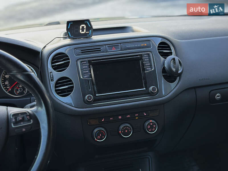 Позашляховик / Кросовер Volkswagen Tiguan 2016 в Шептицькому