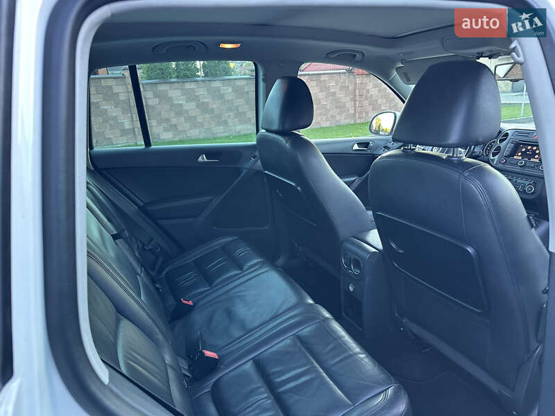Позашляховик / Кросовер Volkswagen Tiguan 2010 в Луцьку фото 10 Позашляховик / Кросовер Volkswagen Tiguan 2010 в Луцьку
