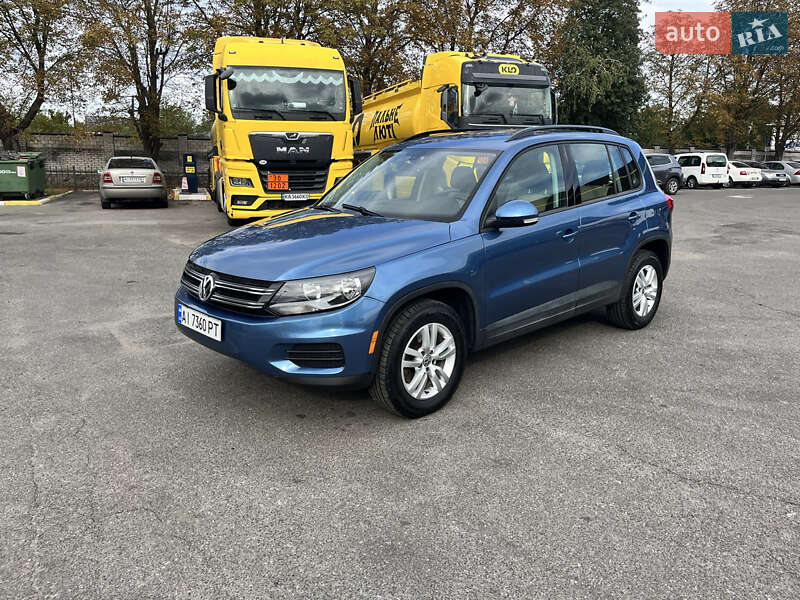 Позашляховик / Кросовер Volkswagen Tiguan 2016 в Василькові