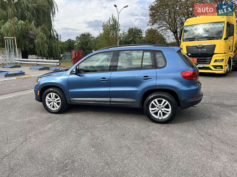 Позашляховик / Кросовер Volkswagen Tiguan 2016 в Василькові