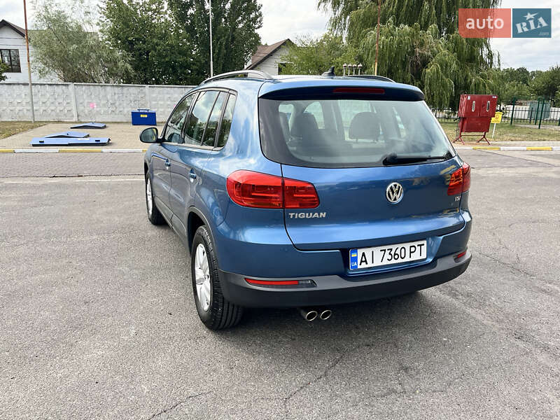 Позашляховик / Кросовер Volkswagen Tiguan 2016 в Василькові
