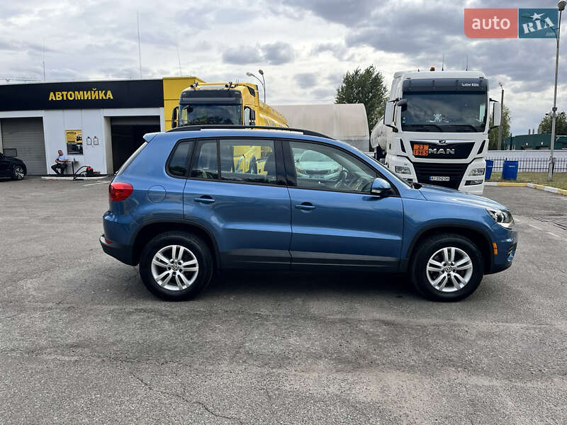 Позашляховик / Кросовер Volkswagen Tiguan 2016 в Василькові