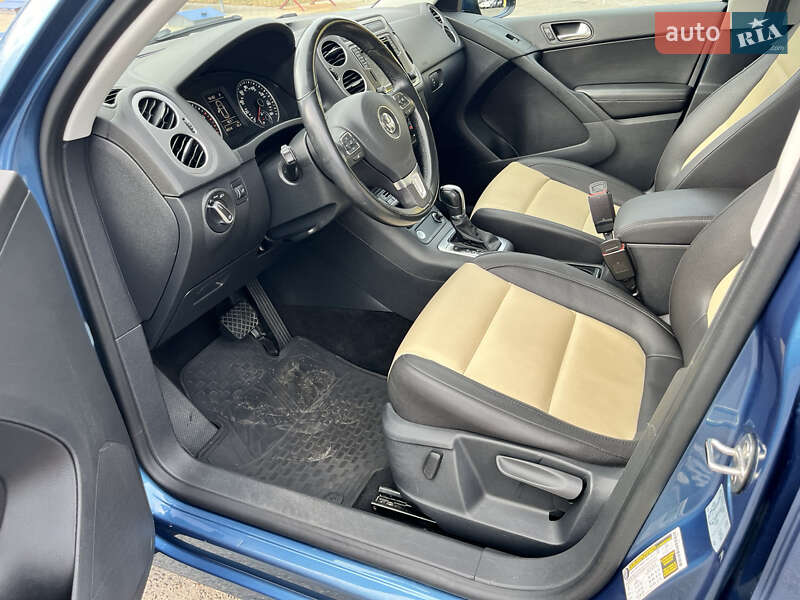 Позашляховик / Кросовер Volkswagen Tiguan 2016 в Василькові