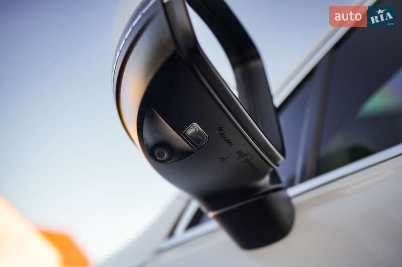 Внедорожник / Кроссовер Volkswagen Tiguan 2016 в Луцке