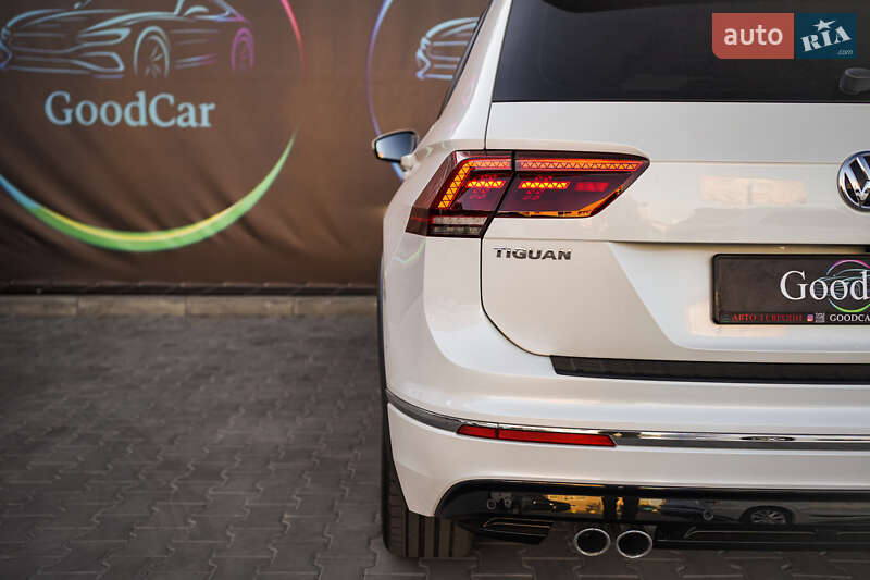 Внедорожник / Кроссовер Volkswagen Tiguan 2016 в Луцке