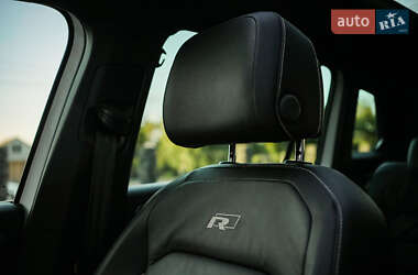 Внедорожник / Кроссовер Volkswagen Tiguan 2016 в 