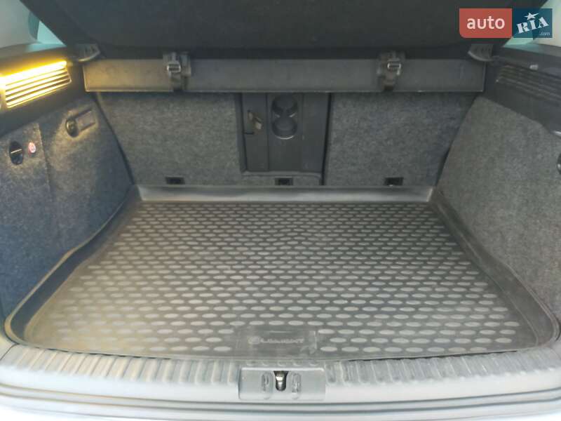 Позашляховик / Кросовер Volkswagen Tiguan 2010 в Тернополі