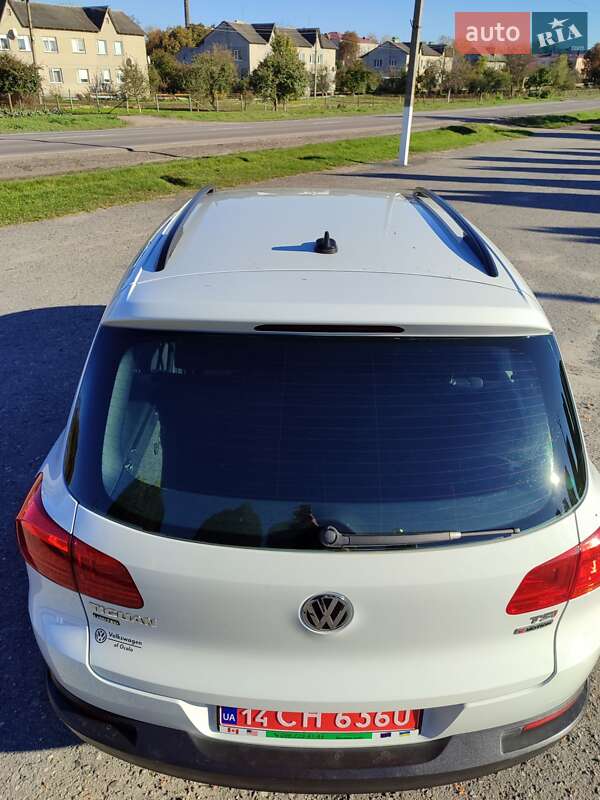 Внедорожник / Кроссовер Volkswagen Tiguan 2017 в Дубно