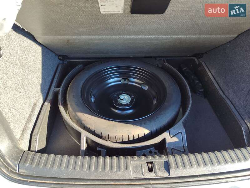 Внедорожник / Кроссовер Volkswagen Tiguan 2017 в Дубно