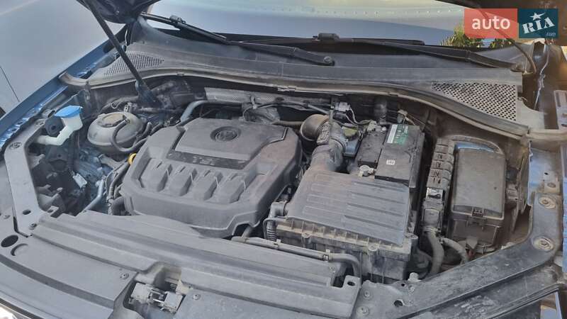 Позашляховик / Кросовер Volkswagen Tiguan 2017 в Одесі