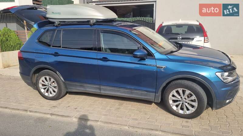 Позашляховик / Кросовер Volkswagen Tiguan 2017 в Одесі