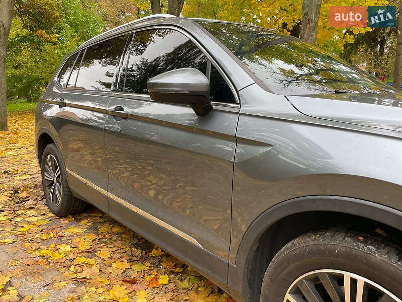 Внедорожник / Кроссовер Volkswagen Tiguan 2017 в Киеве фото 8 Внедорожник / Кроссовер Volkswagen Tiguan 2017 в Киеве