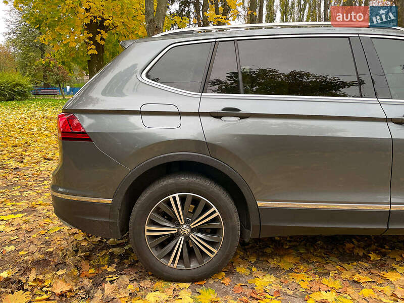 Внедорожник / Кроссовер Volkswagen Tiguan 2017 в Киеве фото 11 Внедорожник / Кроссовер Volkswagen Tiguan 2017 в Киеве