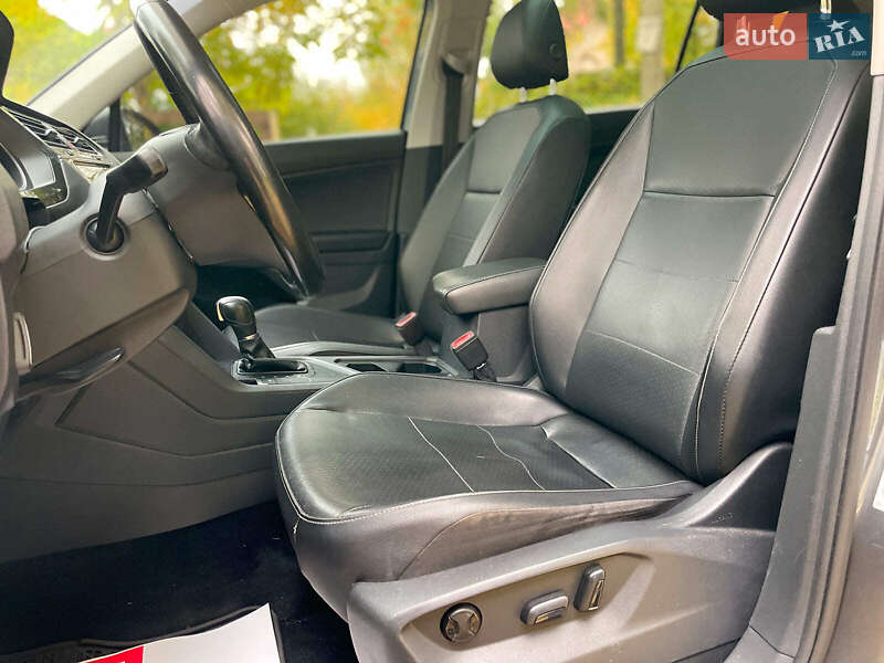 Внедорожник / Кроссовер Volkswagen Tiguan 2017 в Киеве фото 33 Внедорожник / Кроссовер Volkswagen Tiguan 2017 в Киеве