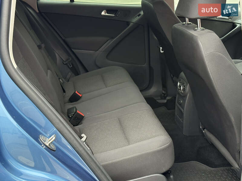 Внедорожник / Кроссовер Volkswagen Tiguan 2017 в Киеве фото 32 Внедорожник / Кроссовер Volkswagen Tiguan 2017 в Киеве