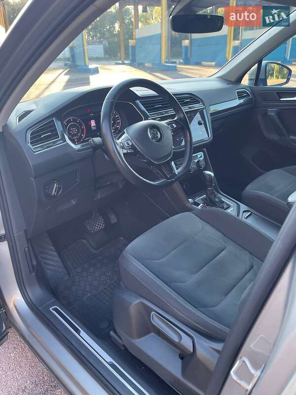 Внедорожник / Кроссовер Volkswagen Tiguan 2018 в Борисполе фото 14 Внедорожник / Кроссовер Volkswagen Tiguan 2018 в Борисполе