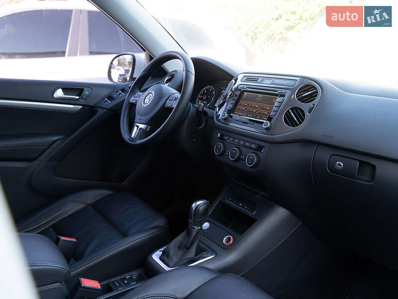 Позашляховик / Кросовер Volkswagen Tiguan 2015 в Одесі фото 30 Позашляховик / Кросовер Volkswagen Tiguan 2015 в Одесі