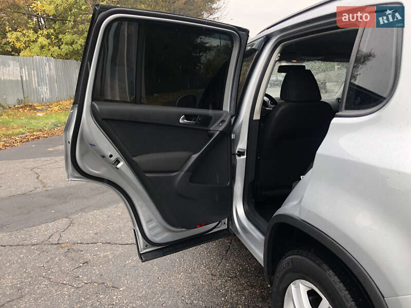 Внедорожник / Кроссовер Volkswagen Tiguan 2015 в Кременчуге фото 26 Внедорожник / Кроссовер Volkswagen Tiguan 2015 в Кременчуге