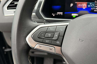 Позашляховик / Кросовер Volkswagen Tiguan 2022 в  фото 20 Позашляховик / Кросовер Volkswagen Tiguan 2022 в