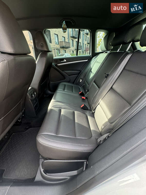 Внедорожник / Кроссовер Volkswagen Tiguan 2016 в Ивано-Франковске