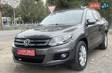 Позашляховик / Кросовер Volkswagen Tiguan 2015 в Дніпрі
