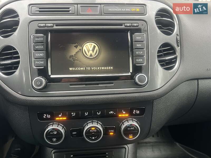 Позашляховик / Кросовер Volkswagen Tiguan 2015 в Дніпрі