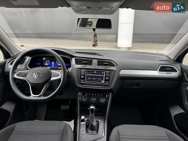 Внедорожник / Кроссовер Volkswagen Tiguan 2022 в Киеве