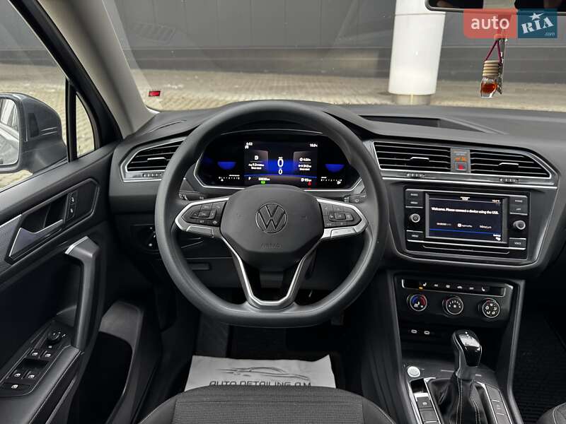 Внедорожник / Кроссовер Volkswagen Tiguan 2022 в Киеве