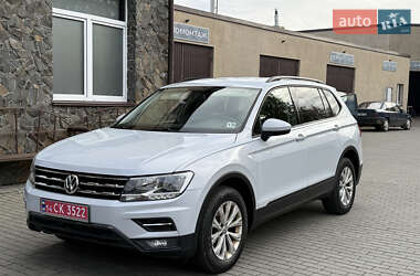Внедорожник / Кроссовер Volkswagen Tiguan 2018 в Владимире