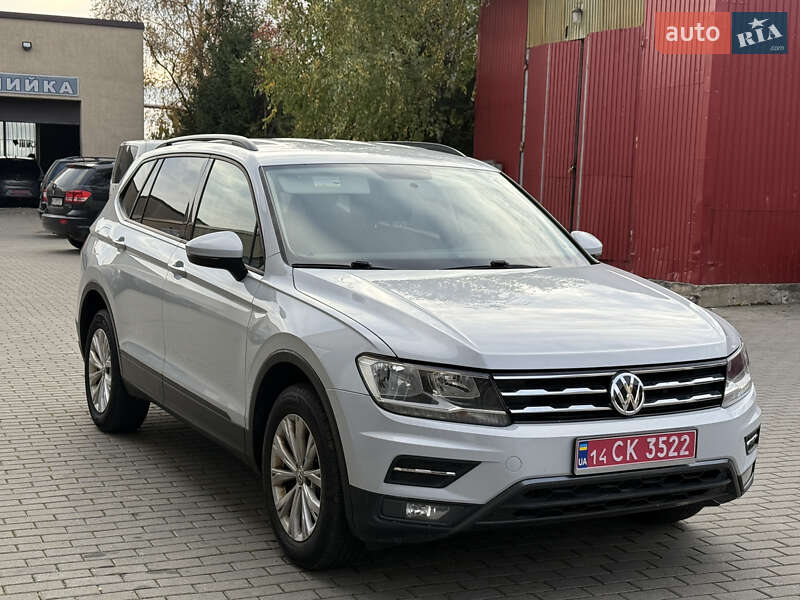 Позашляховик / Кросовер Volkswagen Tiguan 2018 в Володимирі