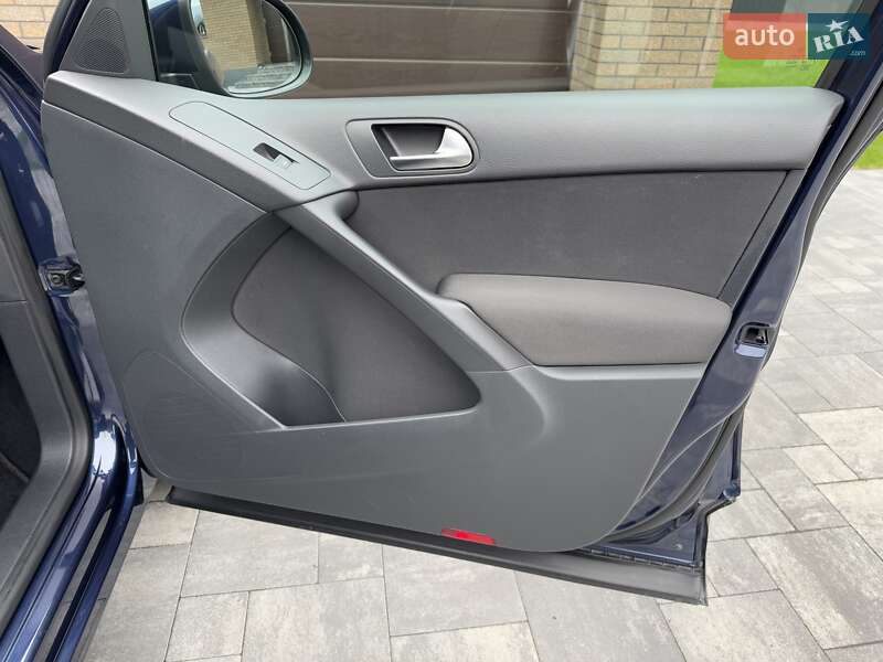 Внедорожник / Кроссовер Volkswagen Tiguan 2011 в Луцке фото 41 Внедорожник / Кроссовер Volkswagen Tiguan 2011 в Луцке