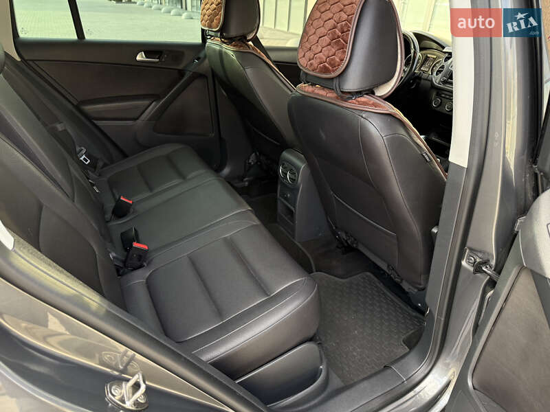 Внедорожник / Кроссовер Volkswagen Tiguan 2015 в Тернополе