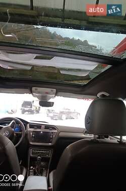 Внедорожник / Кроссовер Volkswagen Tiguan 2022 в Рахове