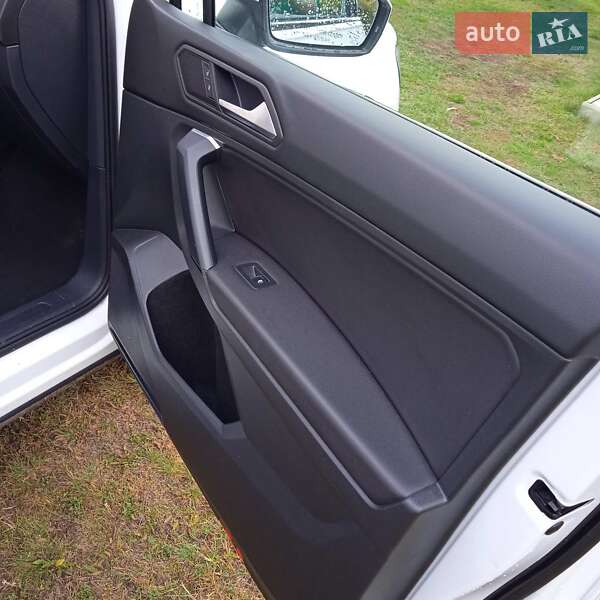 Позашляховик / Кросовер Volkswagen Tiguan 2019 в Чугуєві