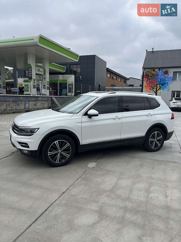 Внедорожник / Кроссовер Volkswagen Tiguan 2017 в Белой Церкви