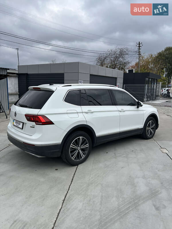 Внедорожник / Кроссовер Volkswagen Tiguan 2017 в Белой Церкви